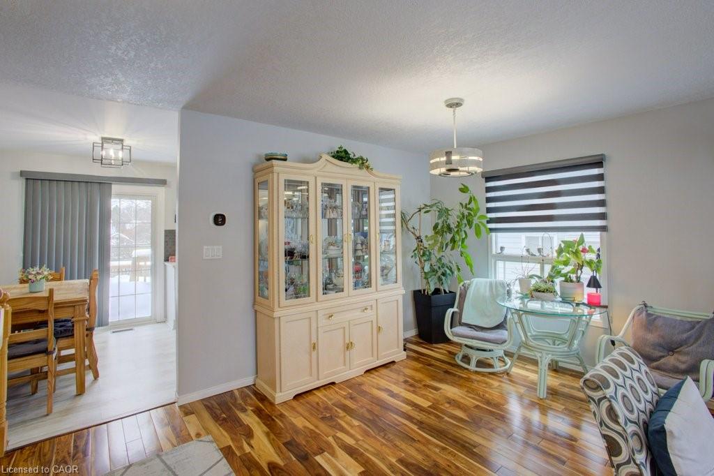 145 Parkside Street W Property Photo 9