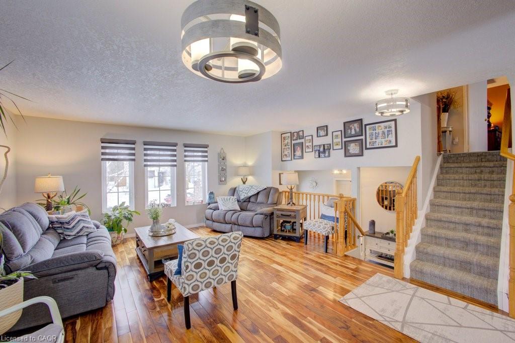 145 Parkside Street W Property Photo 11