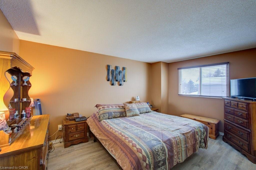 145 Parkside Street W Property Photo 18