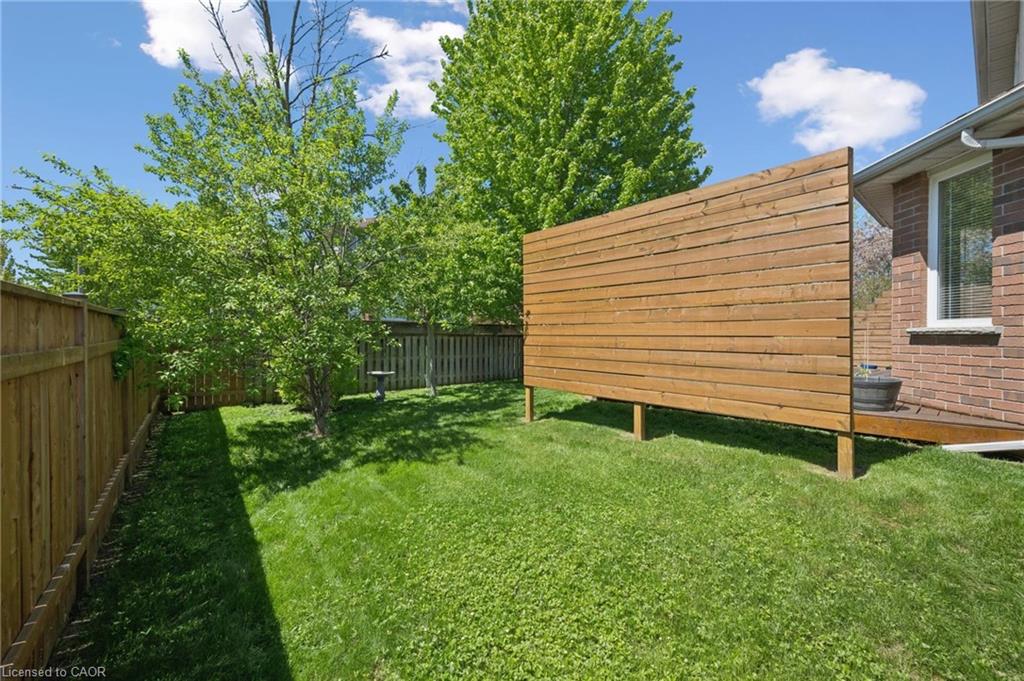 371 University Downs Crescent Property Photo 34