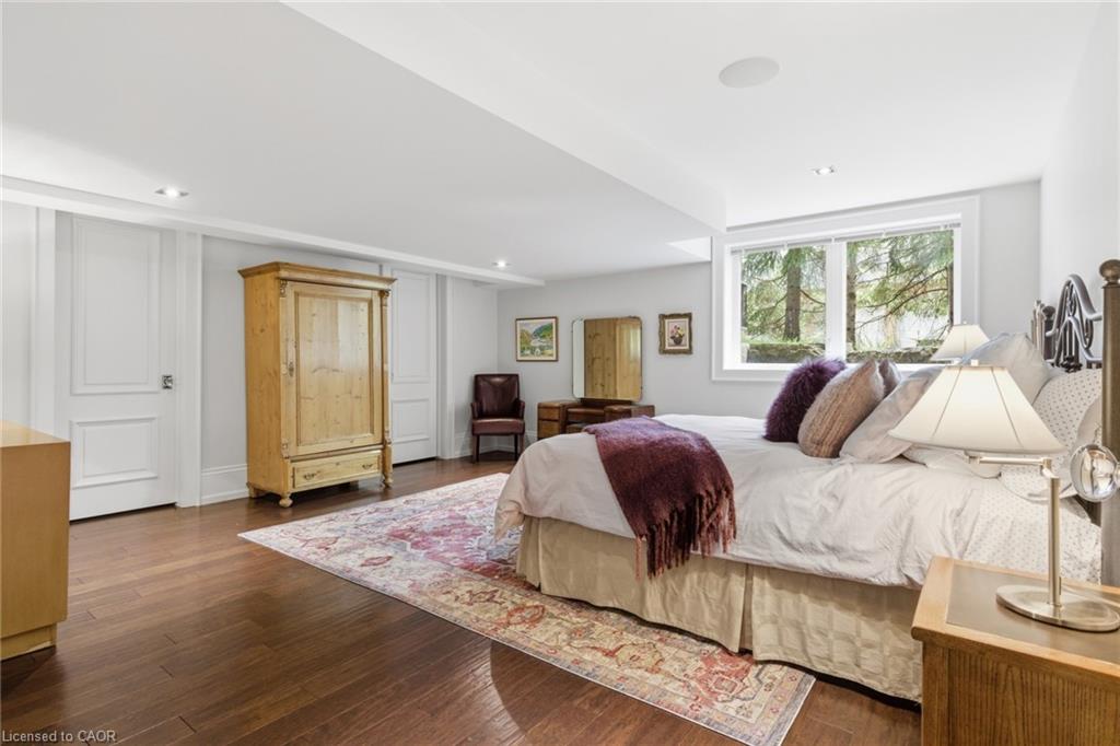 54 Bridle Path Property Photo 31
