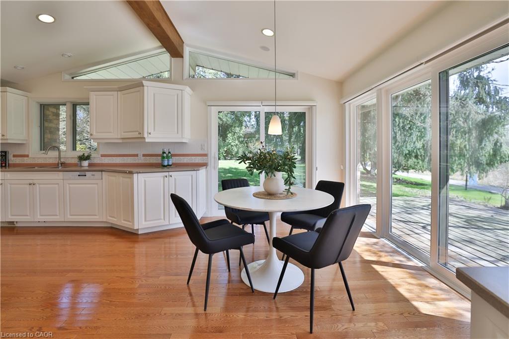 1066 Stockwell Avenue Property Photo 14