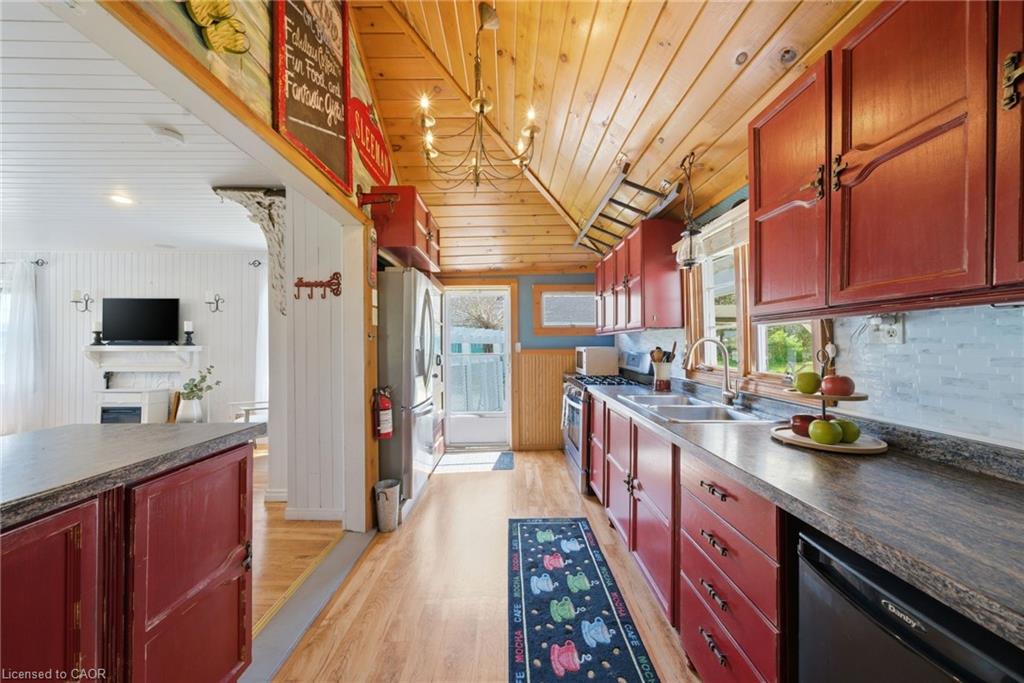 12235 Lakeshore Road Property Photo 6