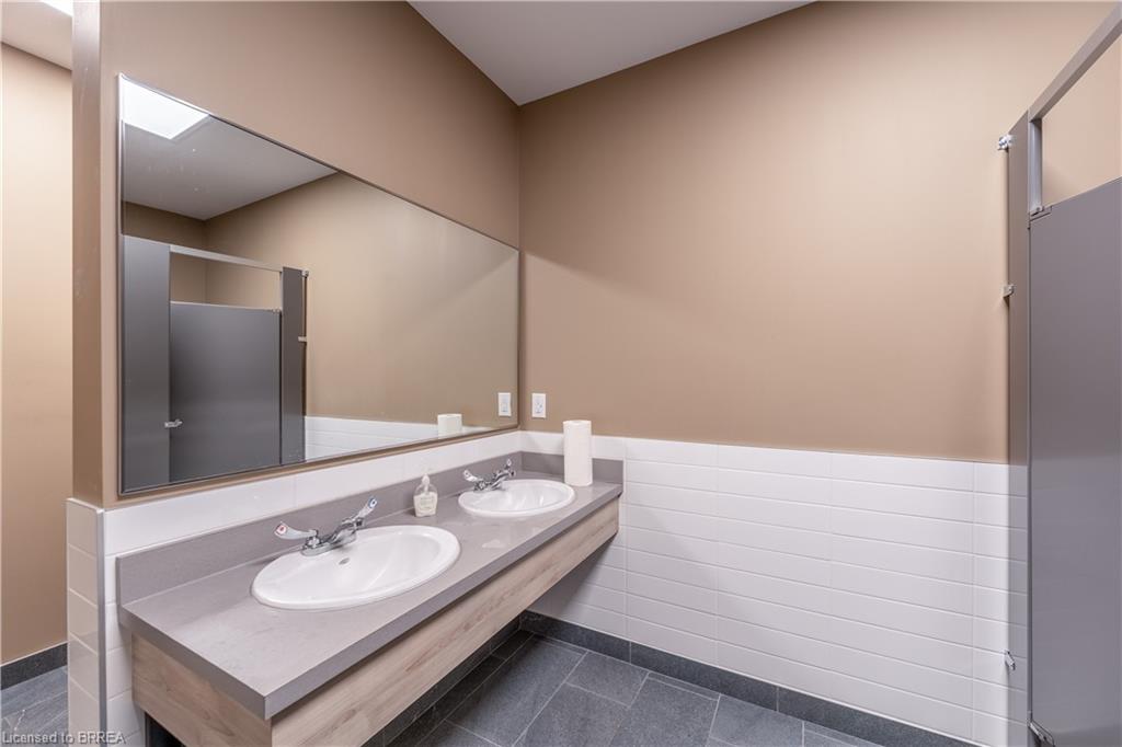 1-5217 Twenty Road E Property Photo 30