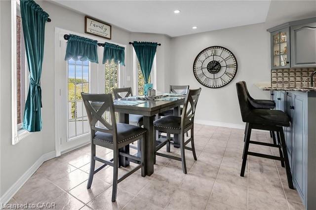 975 Foss Road Property Photo 11