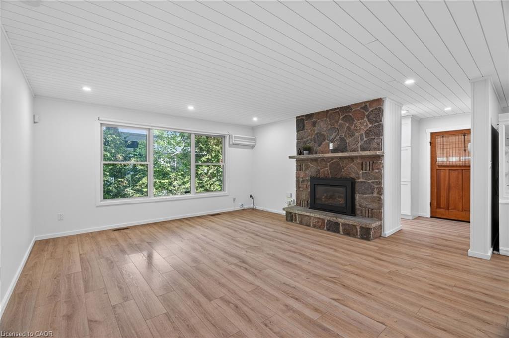 223 Ontario Street Property Photo 9
