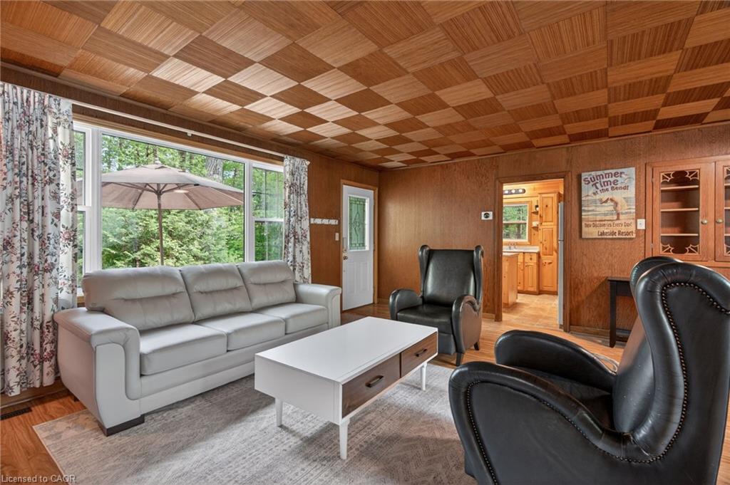 223 Ontario Street Property Photo 31