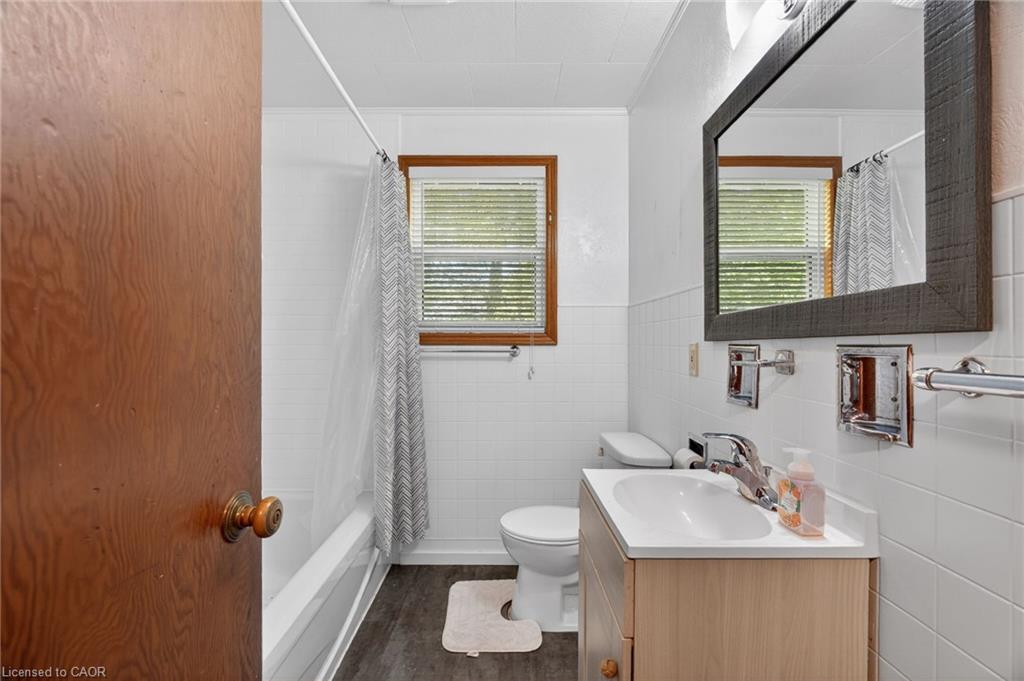 223 Ontario Street Property Photo 36