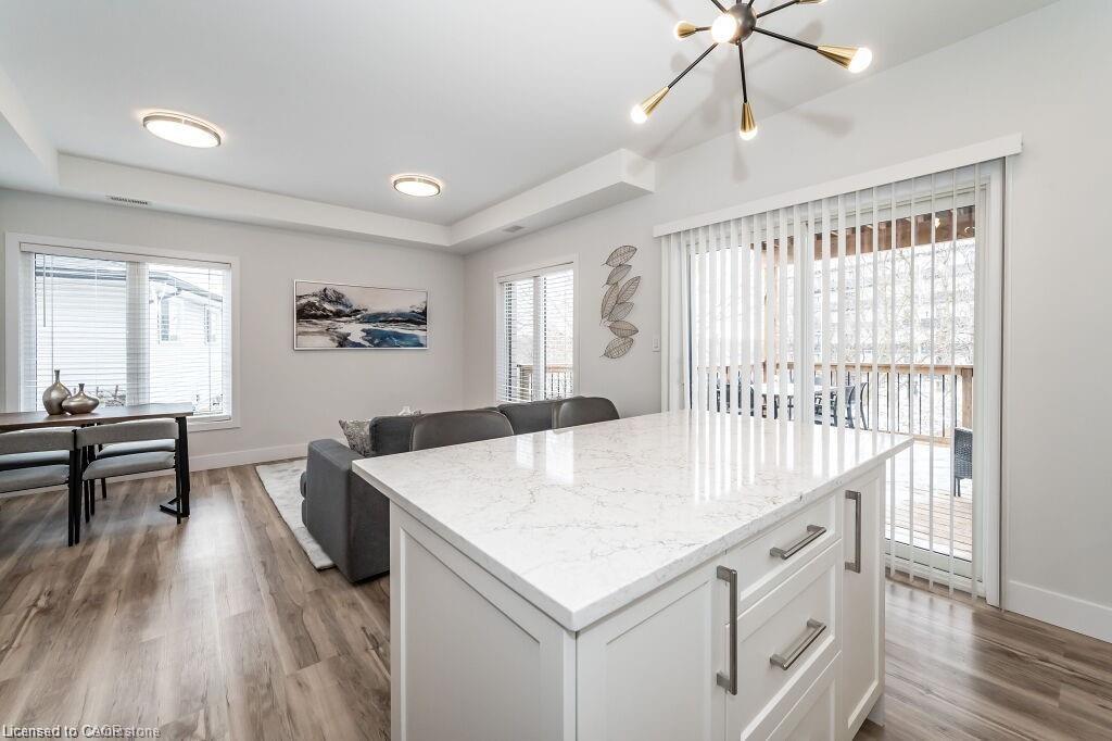498 Karn Street Property Photo 8