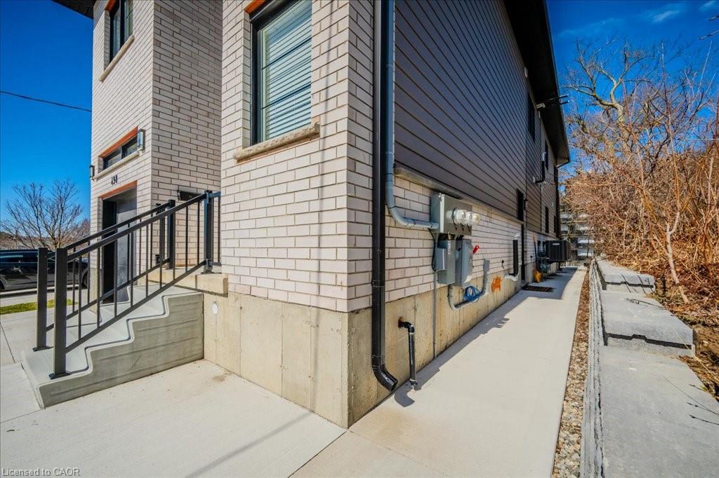 498 Karn Street Property Photo 22