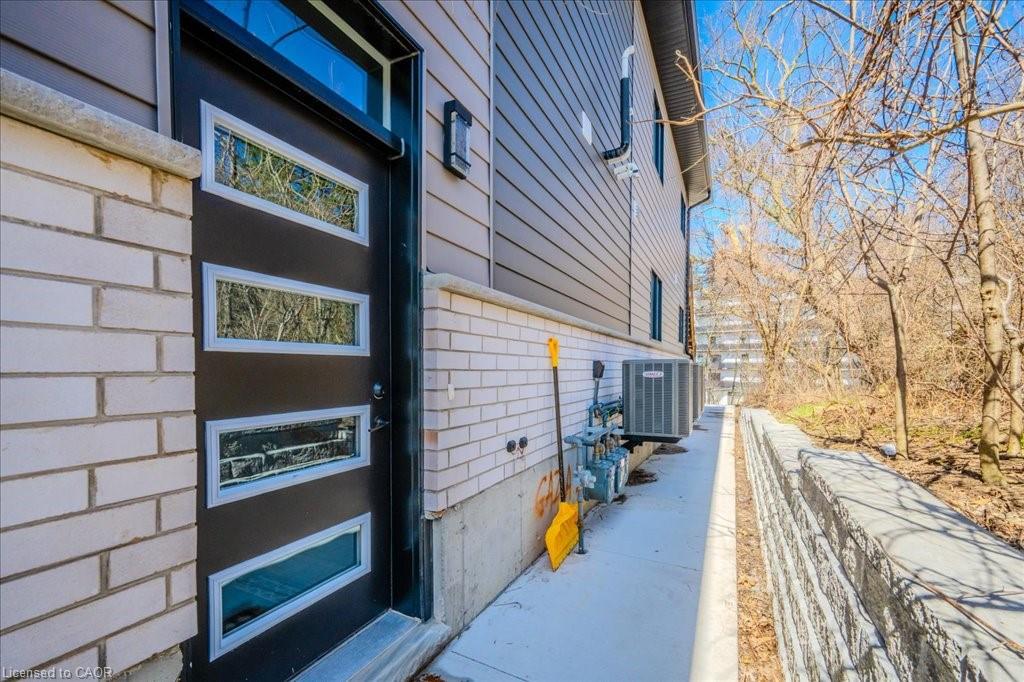 498 Karn Street Property Photo 23