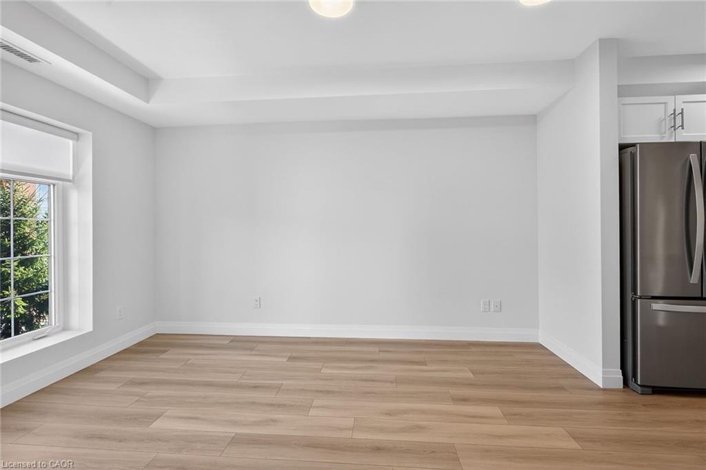 310-153 Wilson Street W Property Photo 22