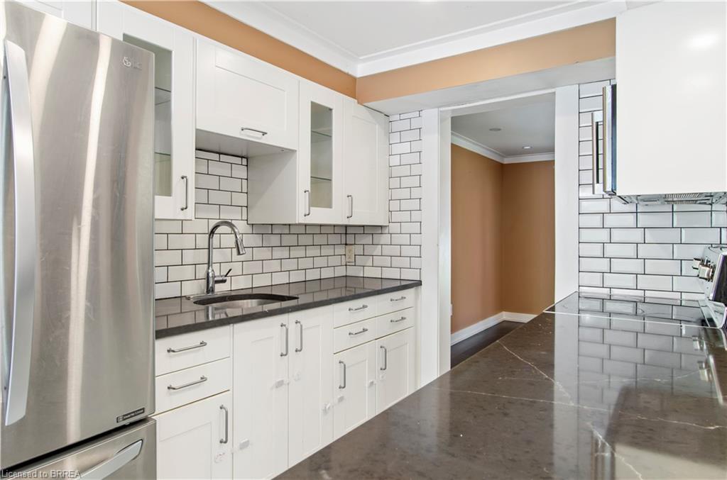 54-480 Grey Street Property Photo 7