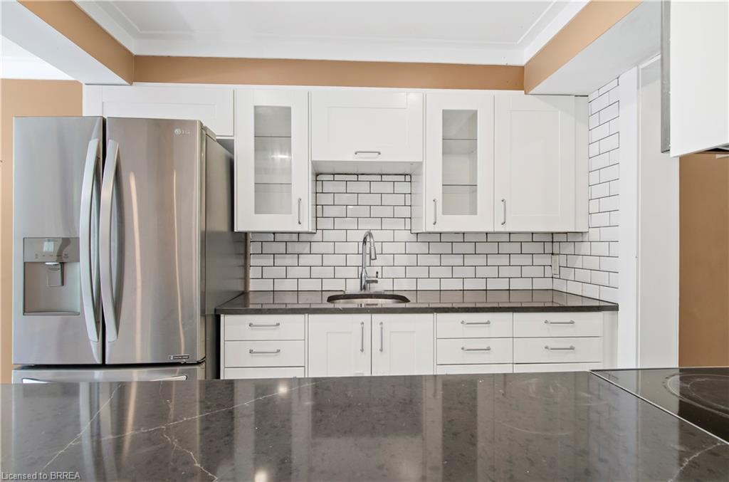 54-480 Grey Street Property Photo 8