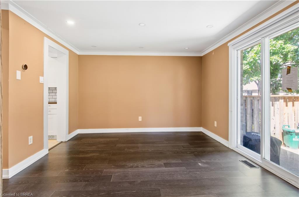 54-480 Grey Street Property Photo 11