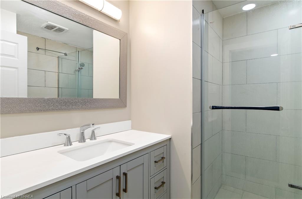 54-480 Grey Street Property Photo 17