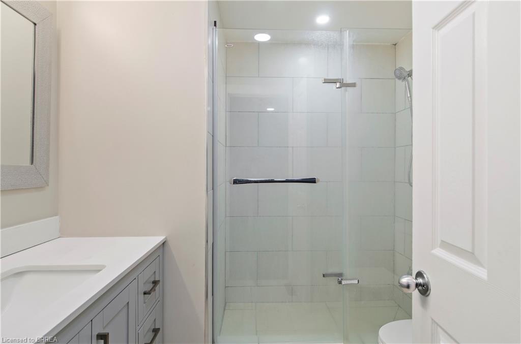 54-480 Grey Street Property Photo 18