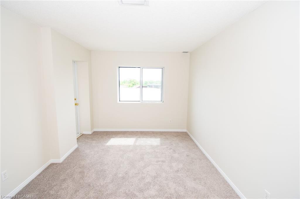 205-210 Main Street E Property Photo 26