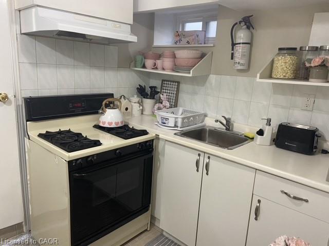 52 Emerson Street Property Photo 2