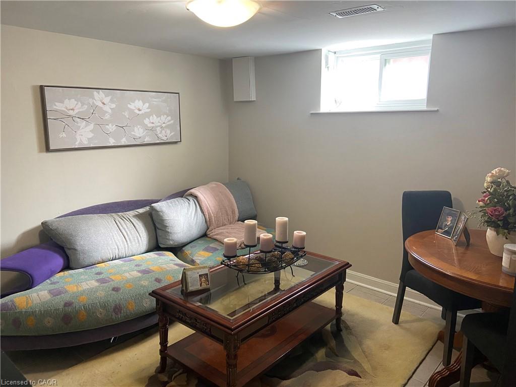 52 Emerson Street Property Photo 4