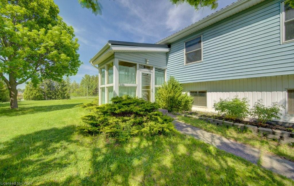 3429 Nafziger Road Property Photo 7