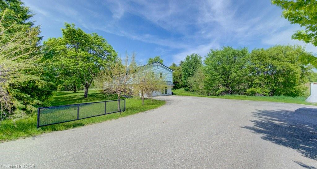 3429 Nafziger Road Property Photo 8