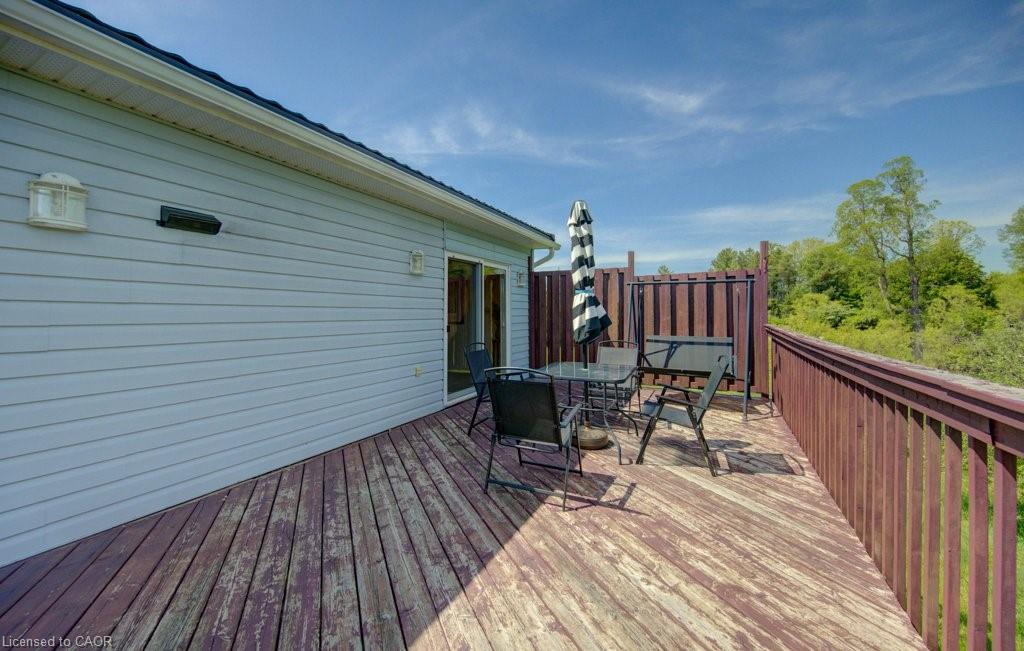 3429 Nafziger Road Property Photo 12