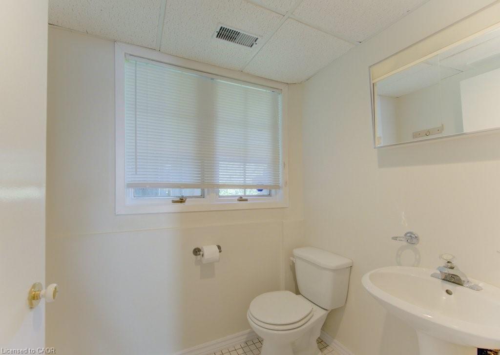 3429 Nafziger Road Property Photo 39