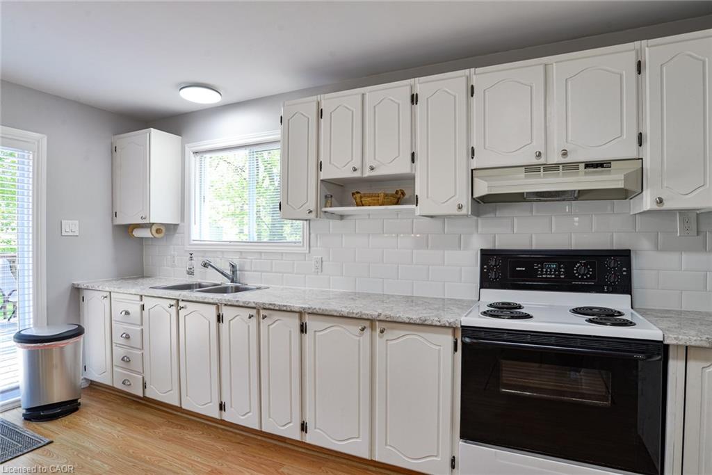 1018 S Sunny Crest Road Property Photo 8