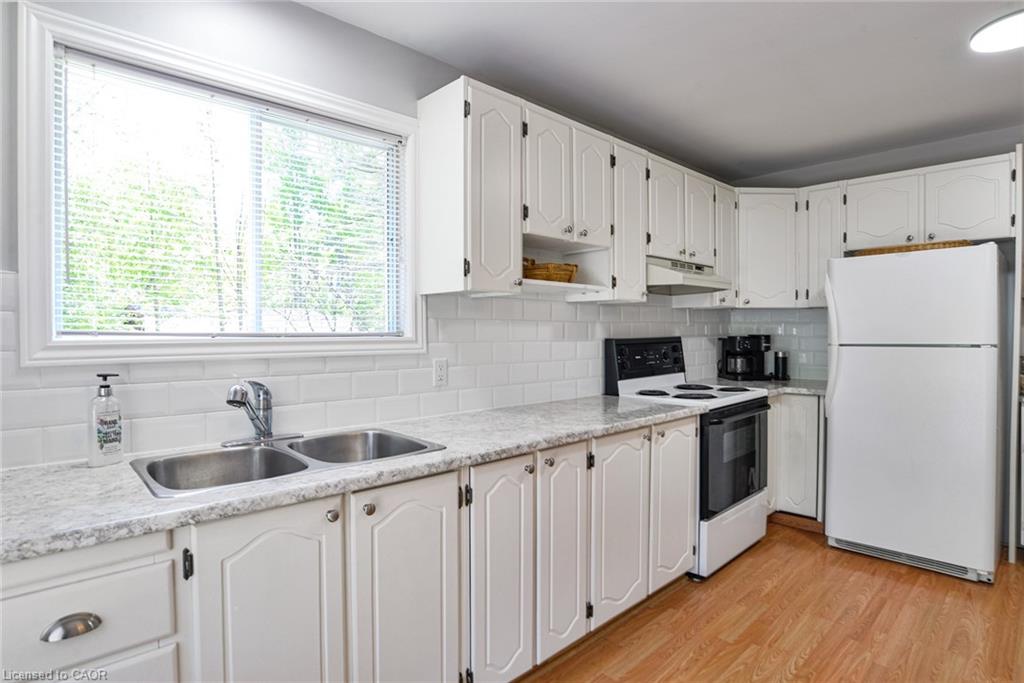 1018 S Sunny Crest Road Property Photo 10