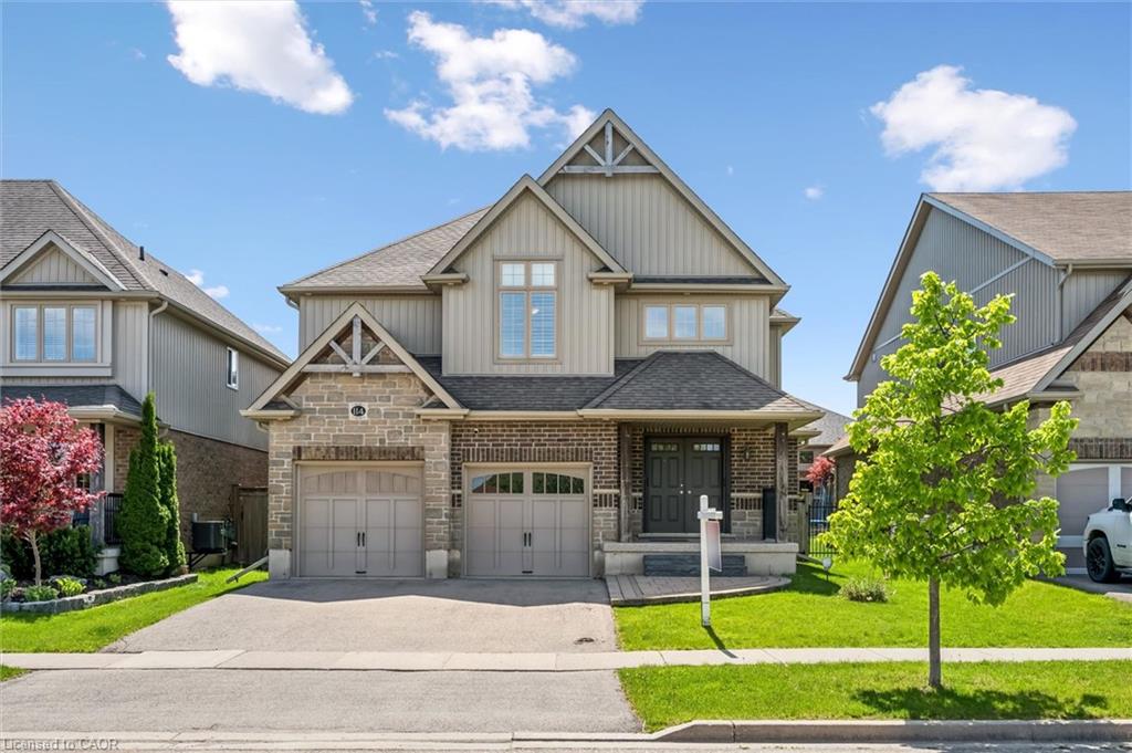 114 Isaac Shantz Drive Property Photo 1