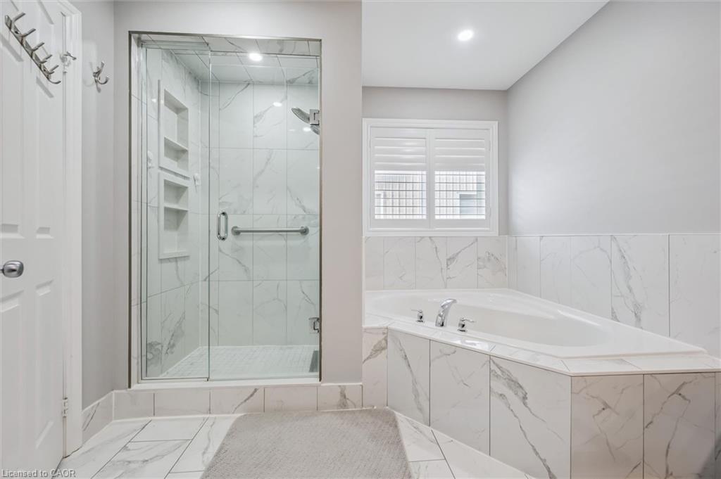 114 Isaac Shantz Drive Property Photo 18