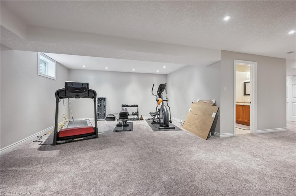 114 Isaac Shantz Drive Property Photo 21