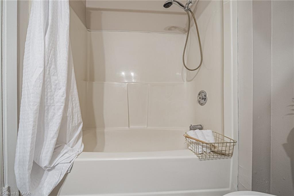 46-67 Valleyview Road Property Photo 13