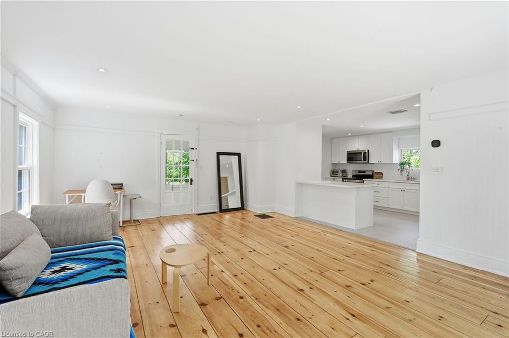 6123 Guelph Line Property Photo 17