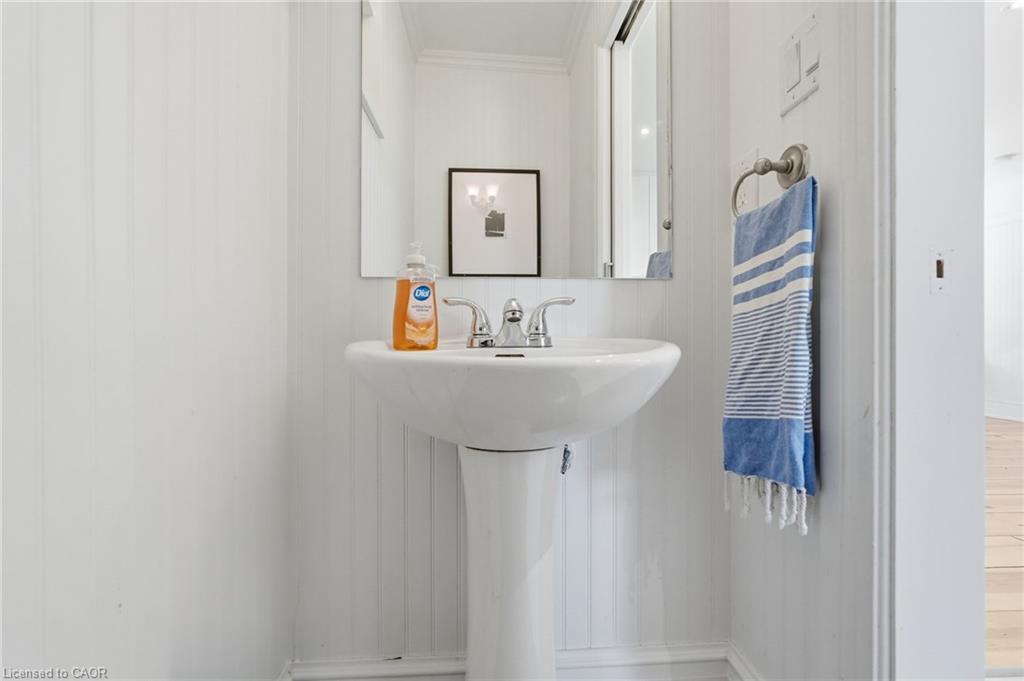 6123 Guelph Line Property Photo 23