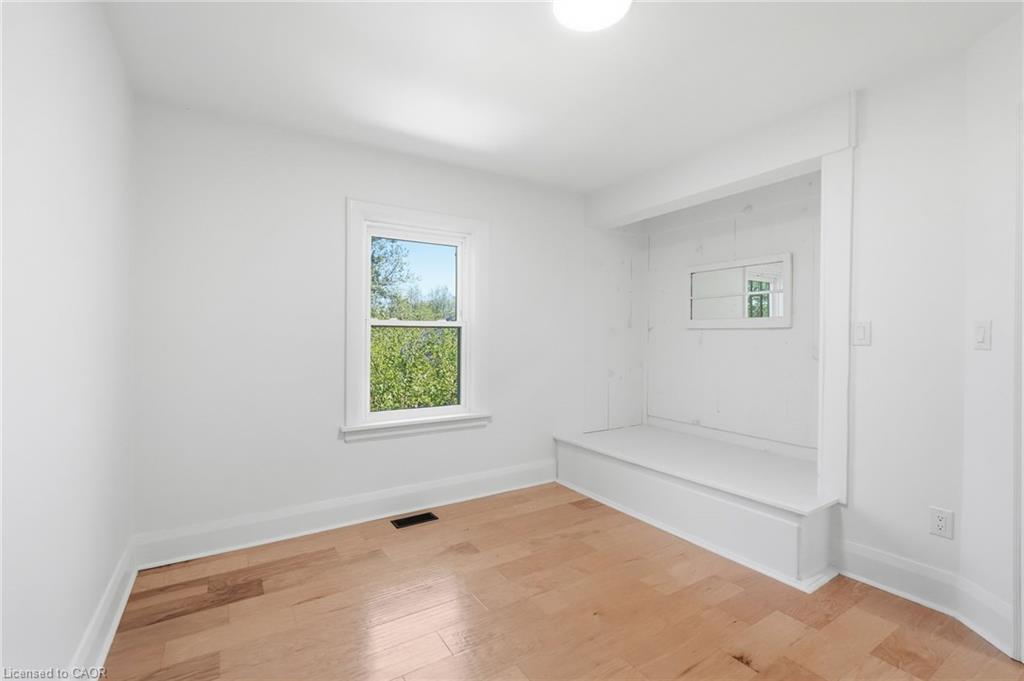 6123 Guelph Line Property Photo 28