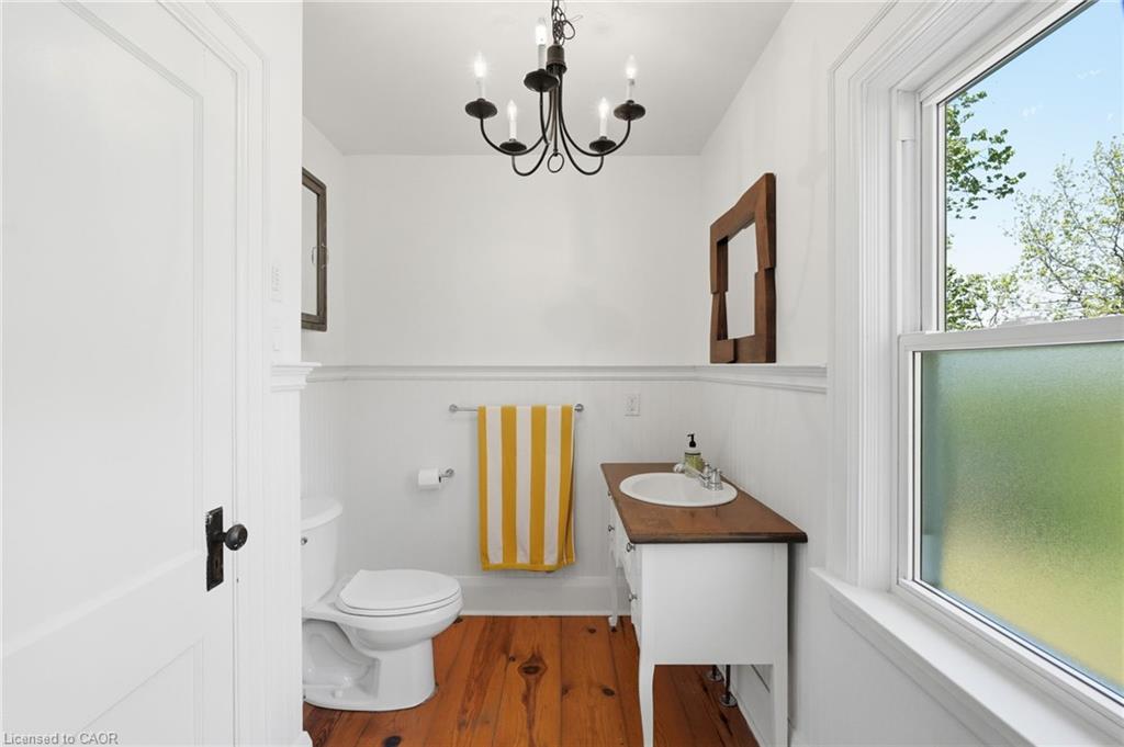 6123 Guelph Line Property Photo 30