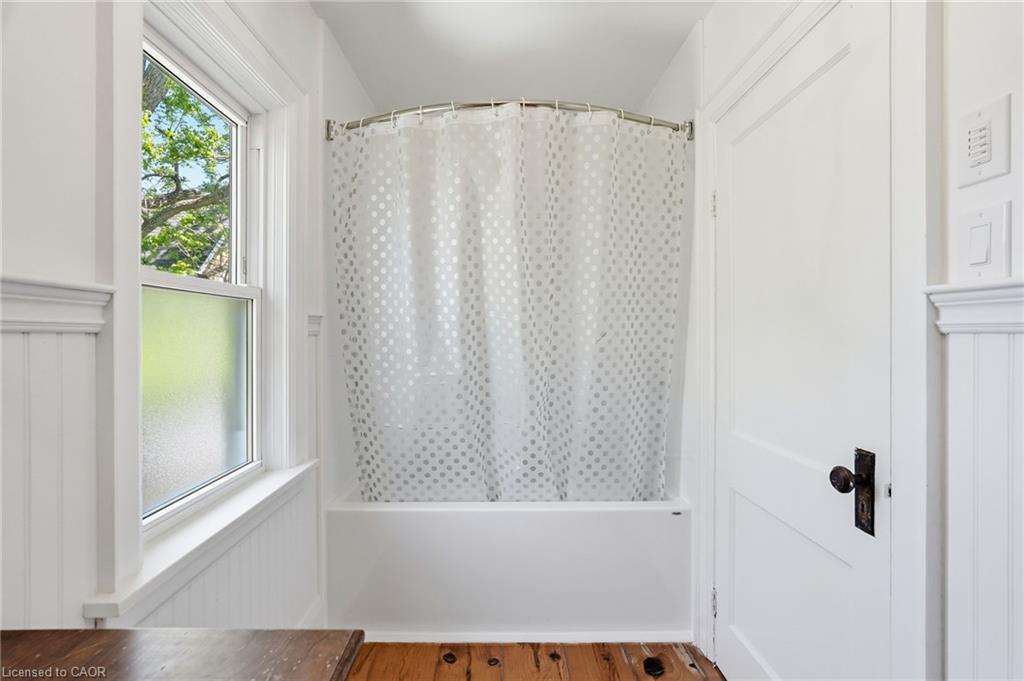 6123 Guelph Line Property Photo 32
