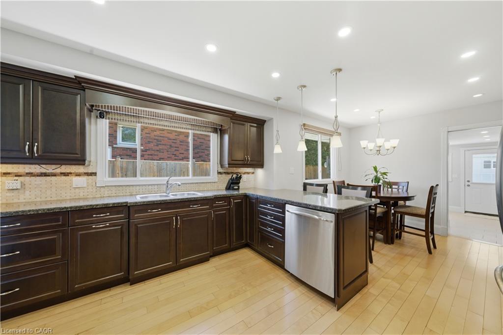 82 Stoney Brook Drive Property Photo 6