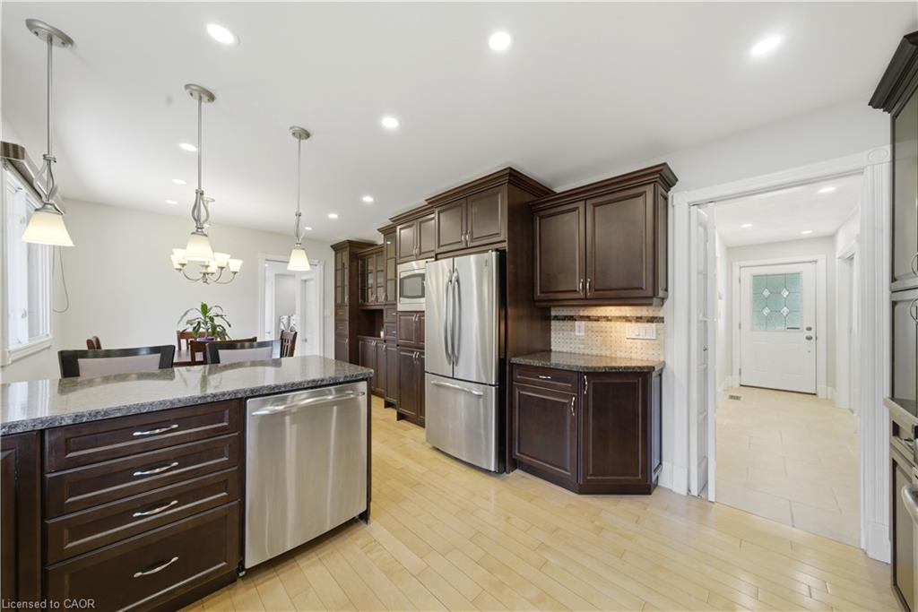 82 Stoney Brook Drive Property Photo 8