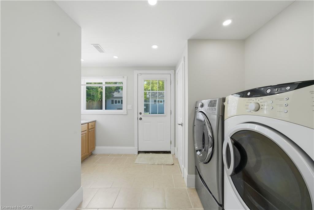 82 Stoney Brook Drive Property Photo 11