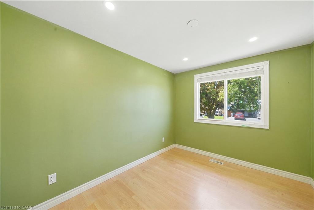 82 Stoney Brook Drive Property Photo 15