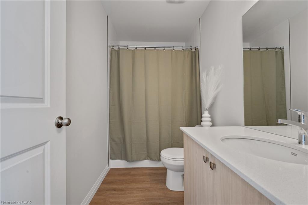 D10-410 Northfield Drive W Property Photo 20