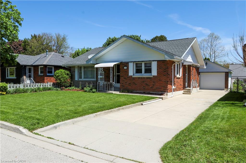 15 Richard Avenue Property Photo 1