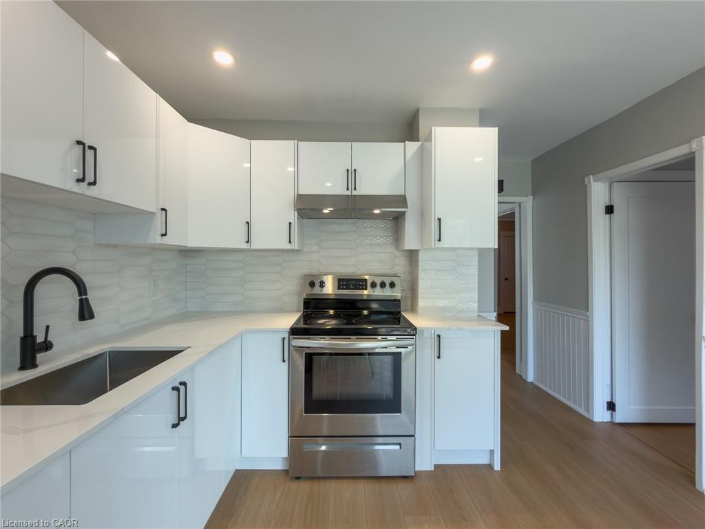 97 Crosthwaite Avenue N Property Photo 15