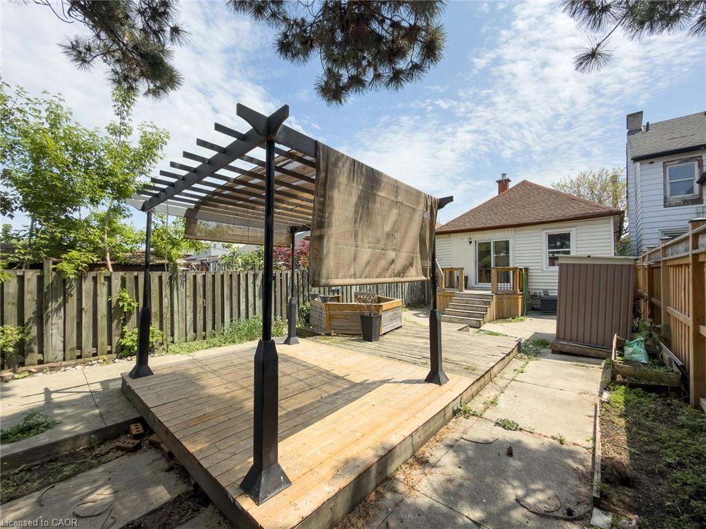 97 Crosthwaite Avenue N Property Photo 36