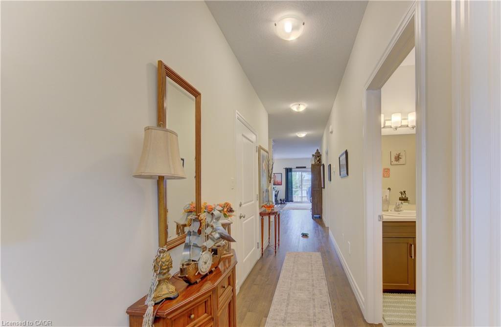 19-575 Albert Avenue N Property Photo 6