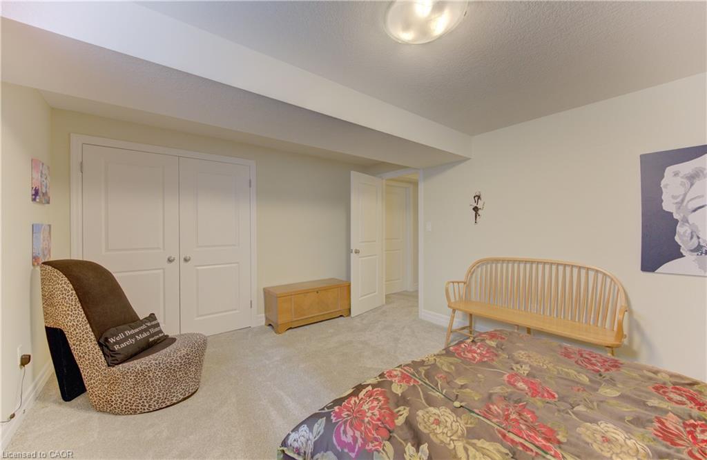 19-575 Albert Avenue N Property Photo 30