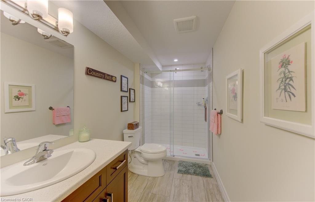 19-575 Albert Avenue N Property Photo 31